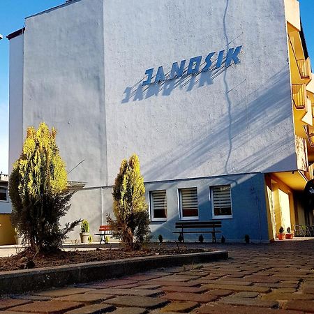 O.W.W Janosik Otel Ustronie Morskie Dış mekan fotoğraf